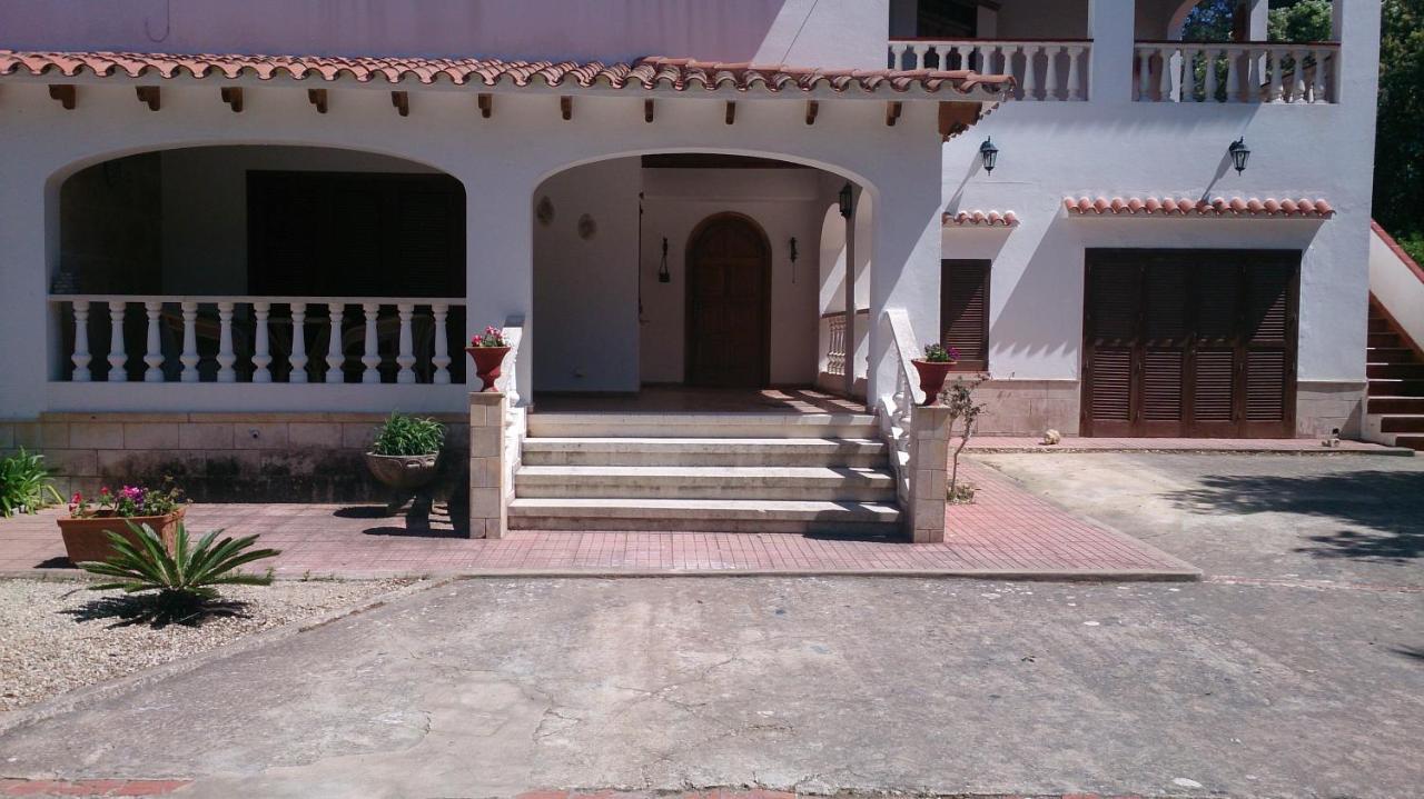 Villa Nueva 卡拉加尔达纳 外观 照片